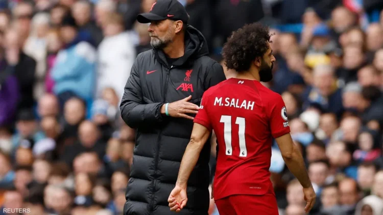 كلوب يلمّح لتجريد صلاح من هذه المهمة