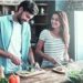 لماذا ينصح الخبراء بخوض تجربة الطبخ مع زوجك؟