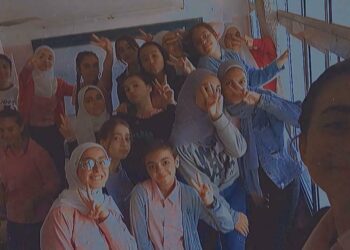 زهرات مشرقة في بستان الأمنيات